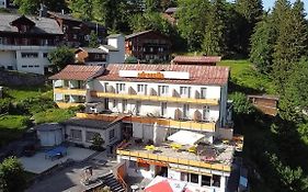 Adrenalin Backpackers Hotel